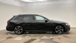 AUDI A4 Avant Photo 4