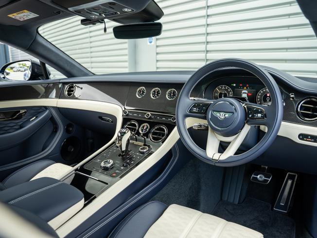 BENTLEY Continental GT  Photo 4