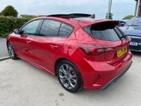 Ford Focus Photo 8