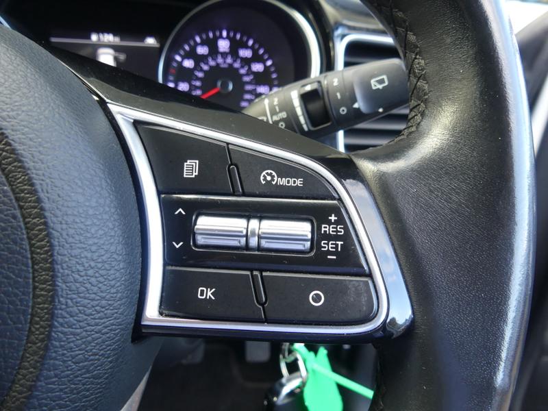 Kia Ceed Photo 35e60fa1-1a37-4fab-a600-cf102875de21.jpg