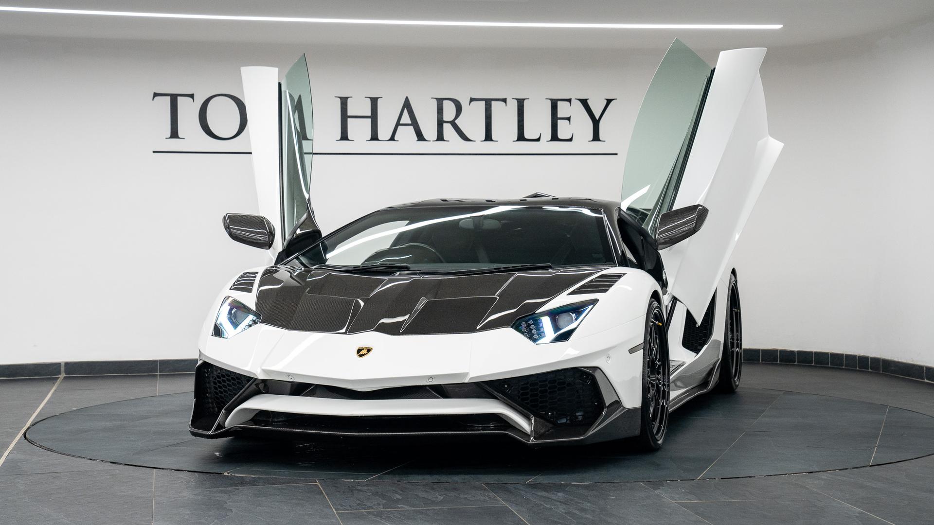 LAMBORGHINI Aventador Photo 35e6be88-e9f2-4114-9baa-f27826b3ac48.jpg