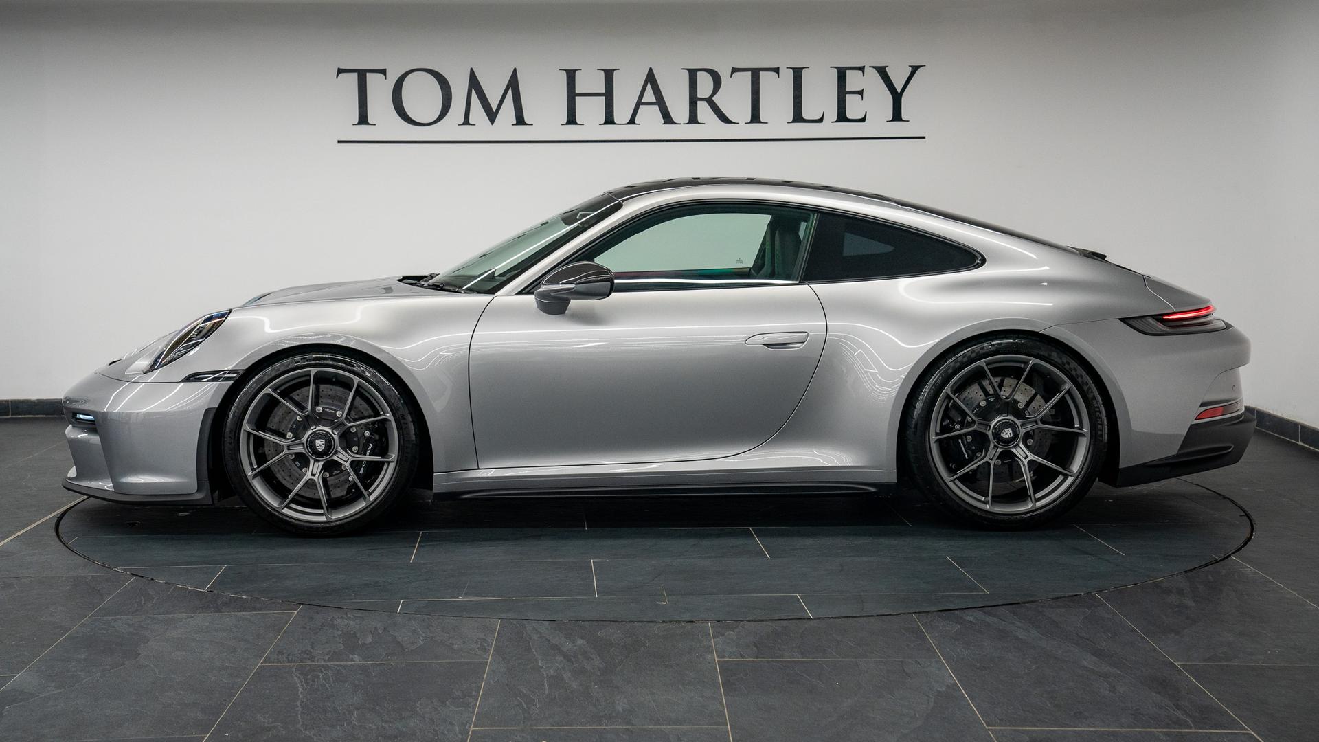 Porsche 911 Photo 35ed2ebd-87b9-4007-b506-e8afadf844d4.jpg