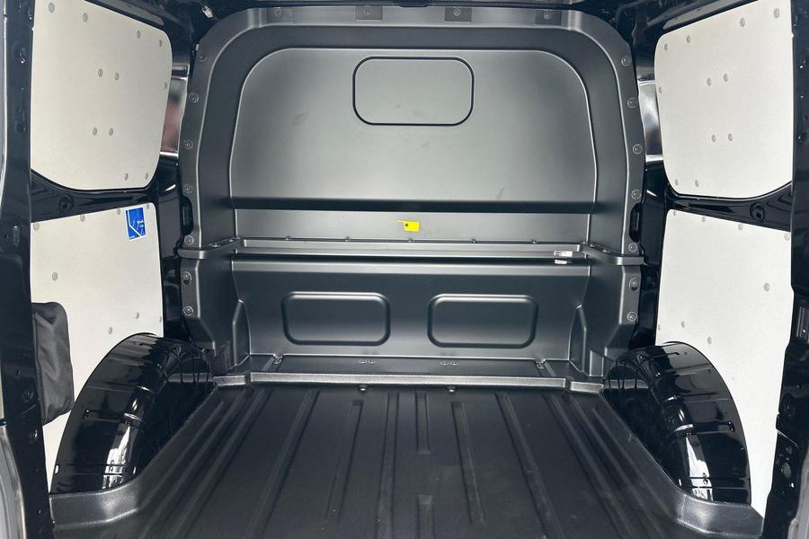 Ford TRANSIT CUSTOM Photo 35f3edf6-263e-402d-9e4f-6229b62b3cc6.jpg