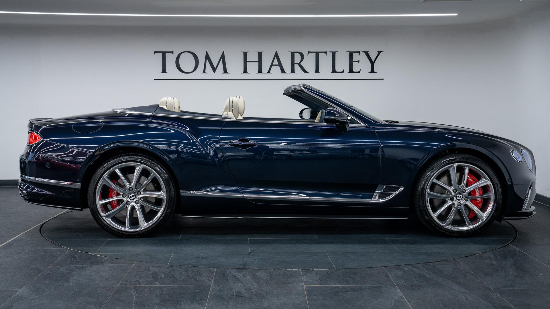 Bentley Continental Photo 35f77b3d-2e80-4e3b-9795-2ac6a2a88a87.jpg