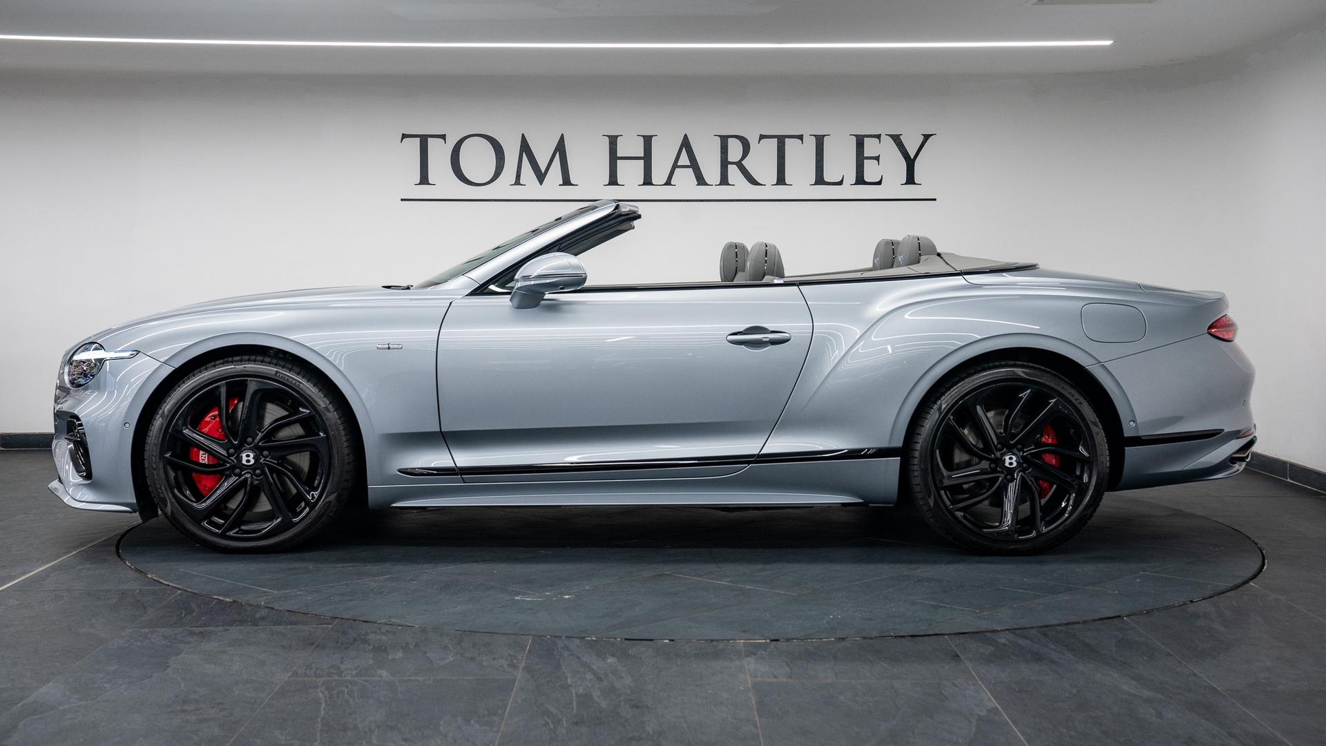 Bentley Continental Photo 3607891b-88e1-4948-93dc-9daafcaac183.jpg