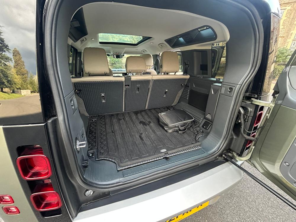 Used Land Rover Defender 110 LB21APX 8