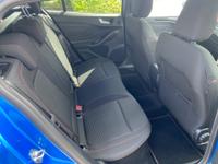 Ford Focus Photo 13