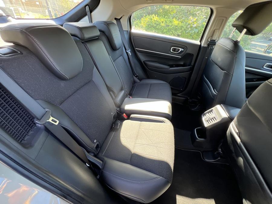 Honda HR-V Photo 36189697-3d67-4baf-9e0b-21fff5e6221b.jpg