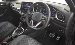 Volkswagen T-ROC Photo 2