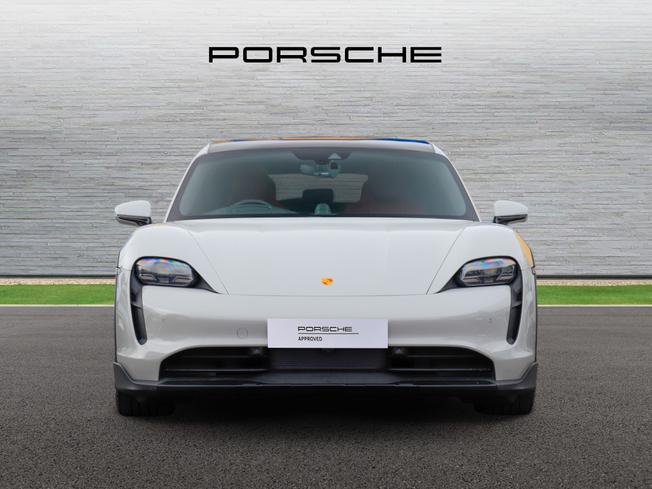 PORSCHE Taycan Photo 6
