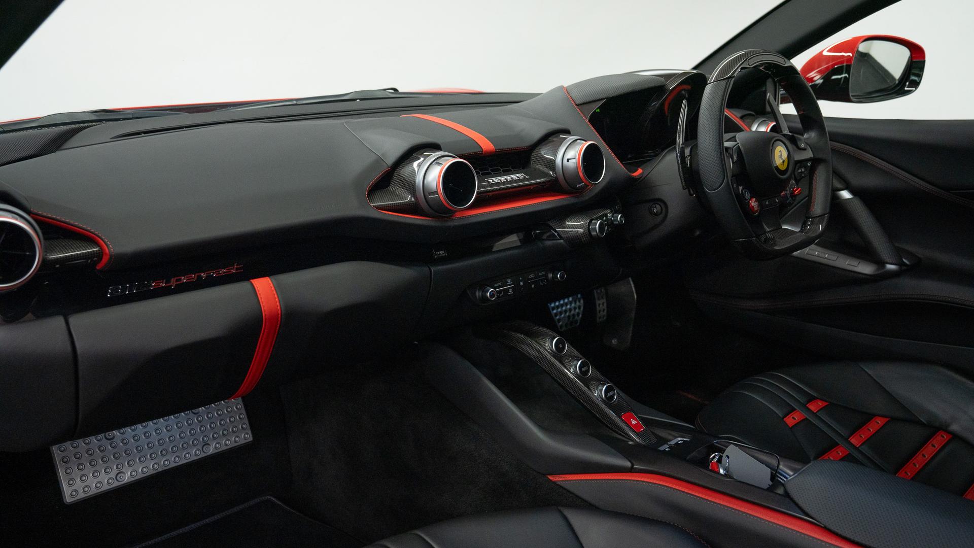 Ferrari 812 Photo 3661acc3-f6b0-48d8-a56a-112f6db22cae.jpg
