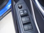 Toyota C-HR Photo 11