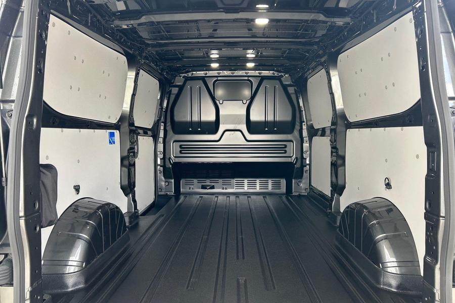 Ford TRANSIT CUSTOM Photo 366840c5-0e4c-4950-8919-6273c44b3336.jpg