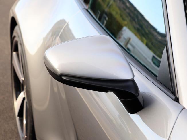PORSCHE 911 Photo 13