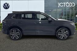 VOLKSWAGEN Tiguan Photo 4