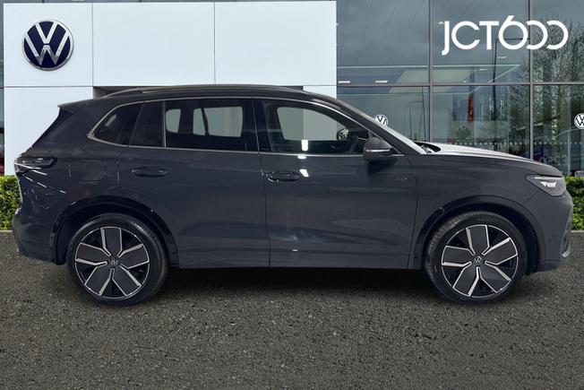 VOLKSWAGEN Tiguan Photo 4