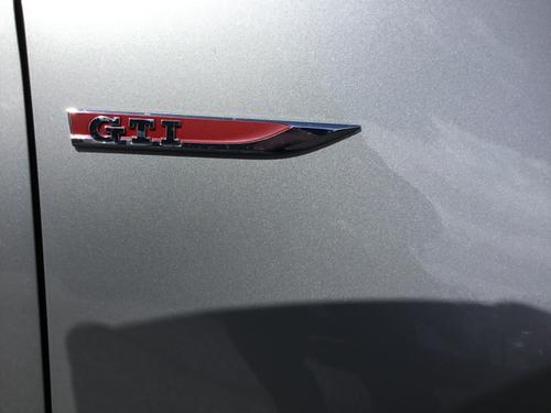 Volkswagen up! Photo 369d9200-7a0a-4878-8a90-054aa4c2d634.JPG