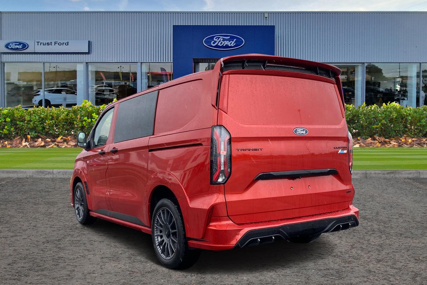 Ford TRANSIT CUSTOM Photo 1
