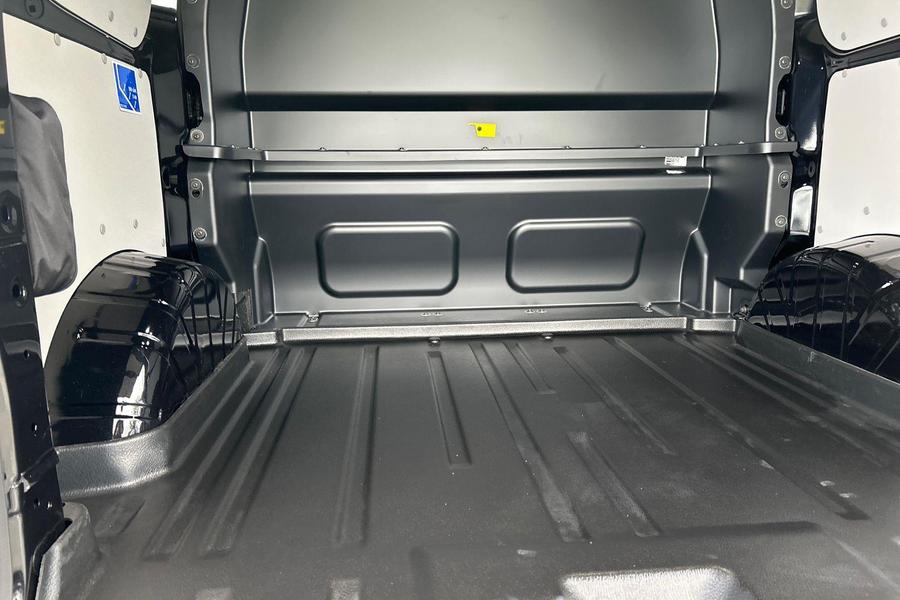 Ford TRANSIT CUSTOM Photo 36b57bd7-841d-4907-8c30-c6abdb77376f.jpg