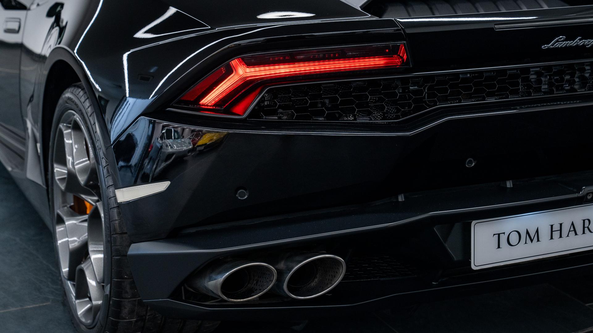 LAMBORGHINI Huracan Photo 36e2d394-de38-4423-84a9-4b9e6da38fcb.jpg