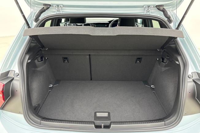 VOLKSWAGEN  Polo Photo 12
