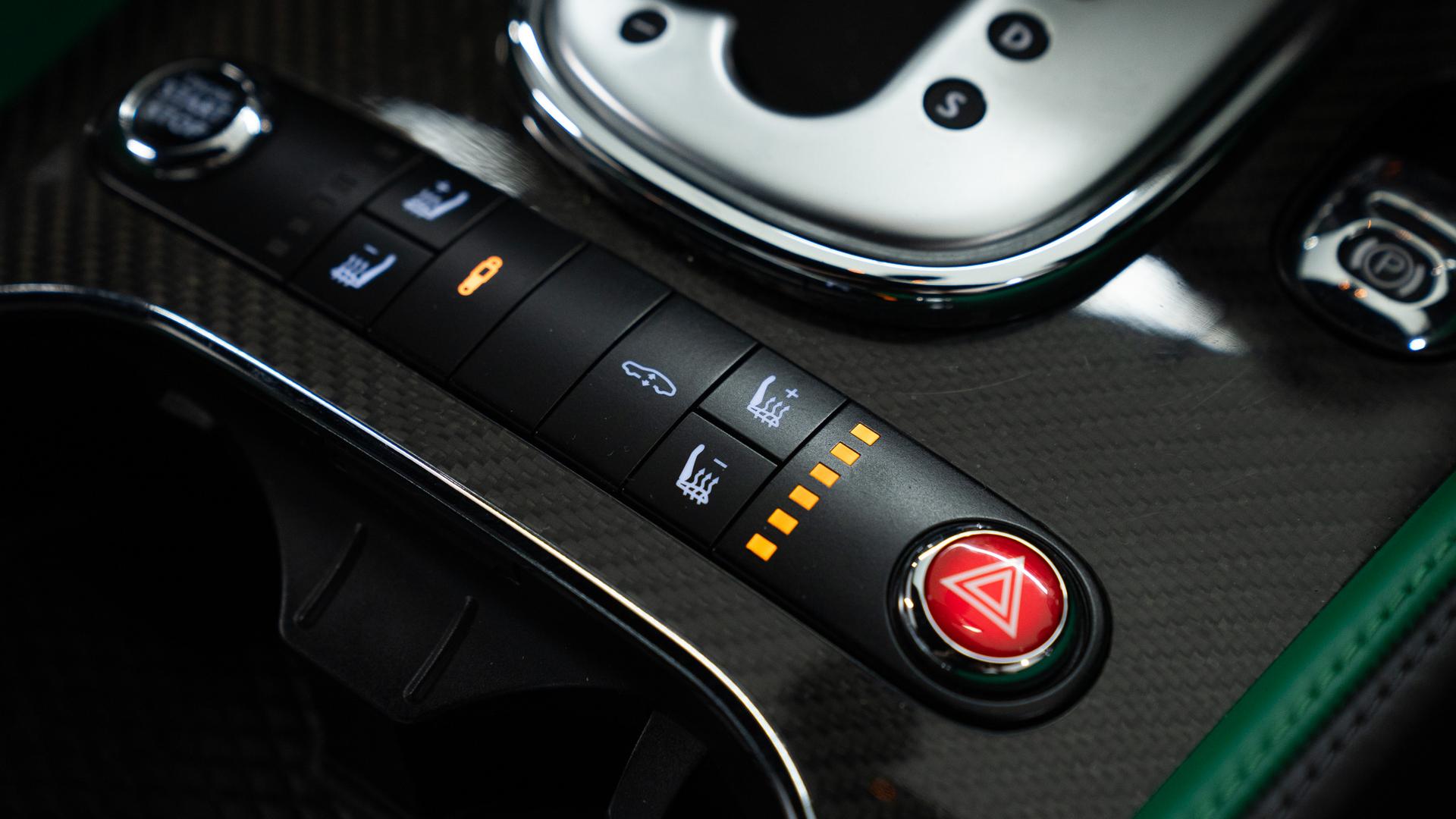 Bentley CONTINENTAL Photo 37159d95-0071-41d3-93f5-1c93a73387e5.jpg