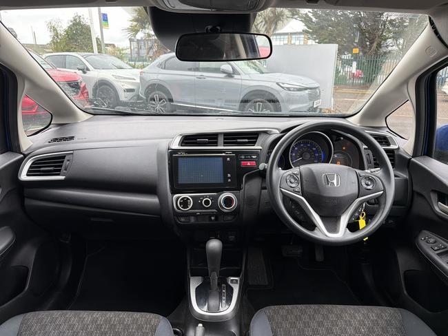 Honda Jazz Photo 3716ca50-ccbc-491f-baa3-3544704ed918.jpg