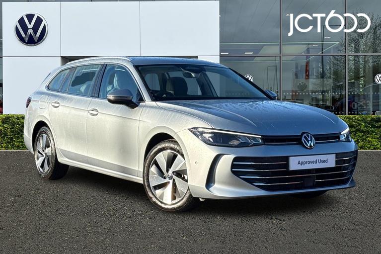 Used 2024 VOLKSWAGEN Passat 1.5 eTSI Life 5dr DSG Silver at JCT600