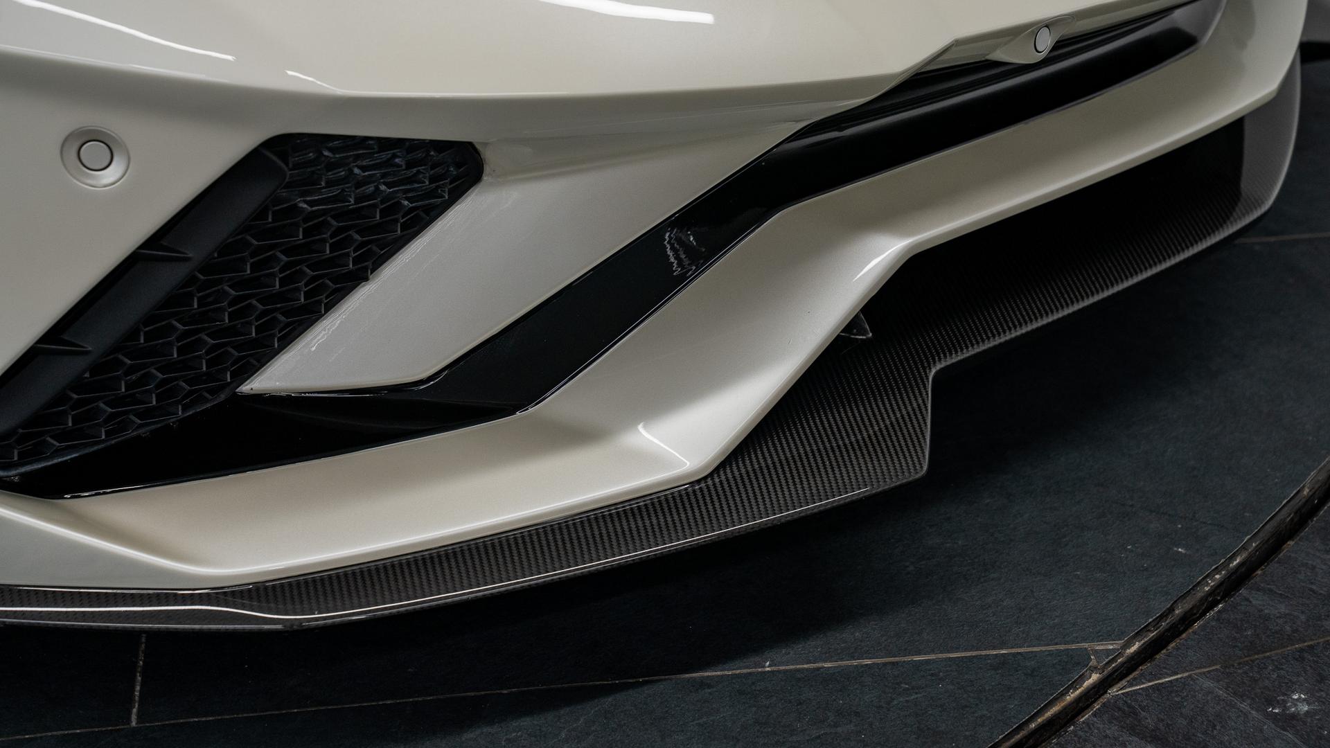 LAMBORGHINI Aventador Photo 3726295b-bcf0-4ae4-b0f4-e58e3d2bac90.jpg