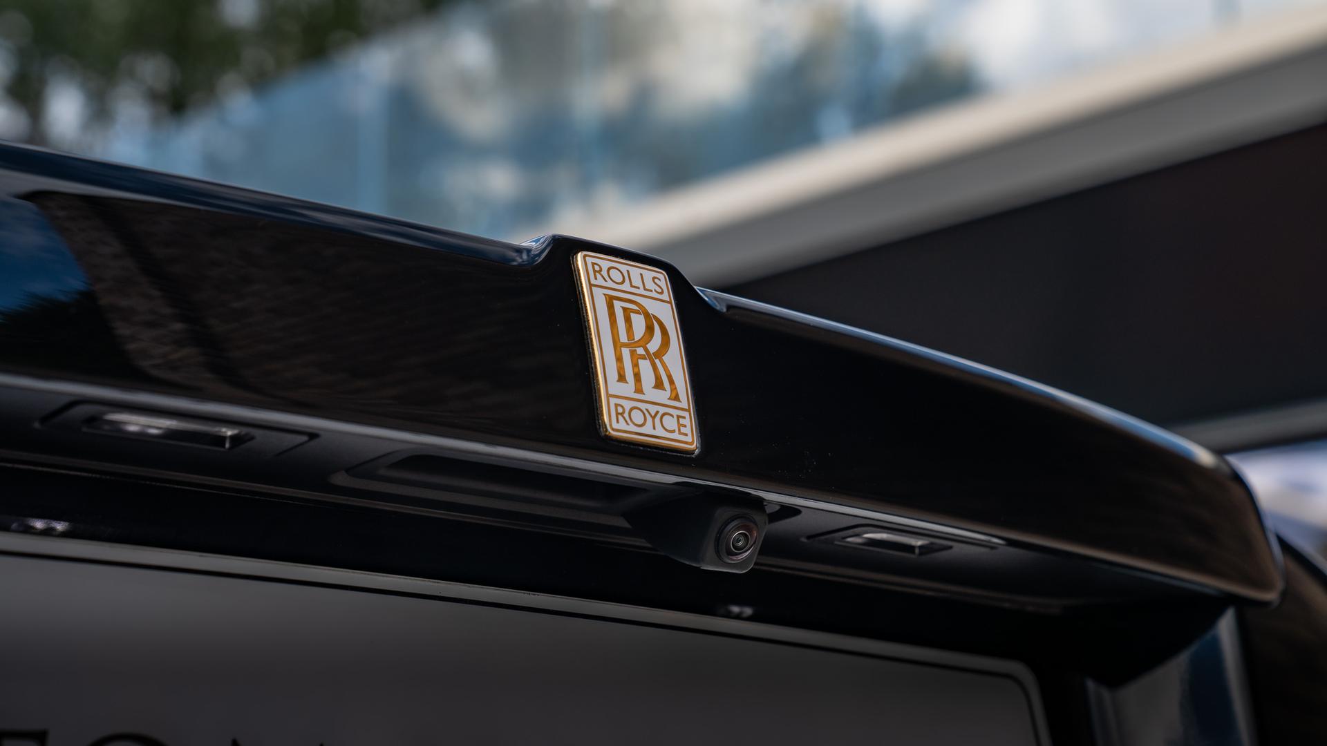 Rolls-Royce Phantom EWB Photo 372cdd0f-dfb9-40fb-971b-bf786795d0d9.jpg
