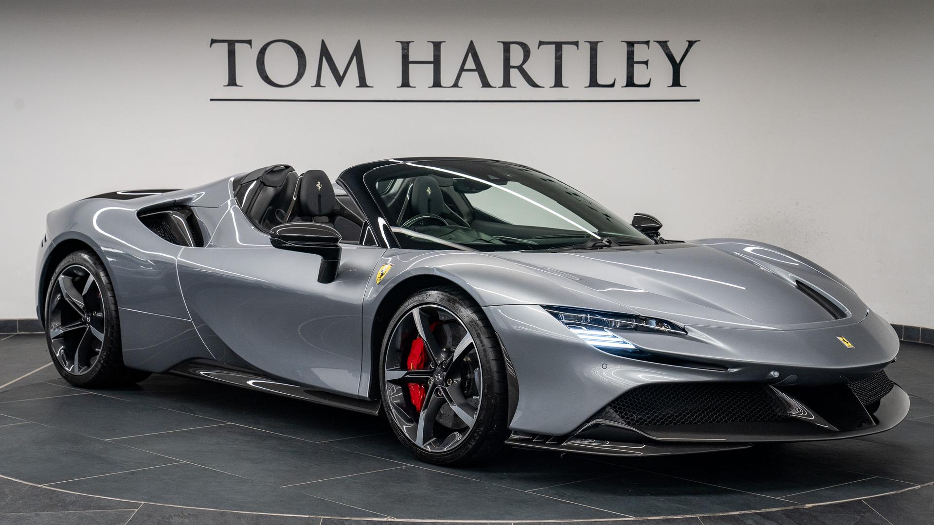Ferrari SF90 Spider Photo 373b4652-9506-40e2-a706-13f44e7bfe6b.jpg