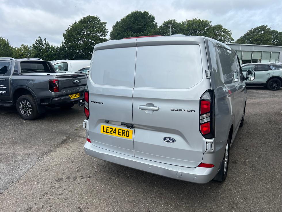Ford Transit Custom Photo 374518fb-ea48-414d-b0b2-9890dbda9e95.jpeg