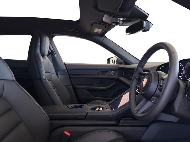 PORSCHE Taycan Photo 11