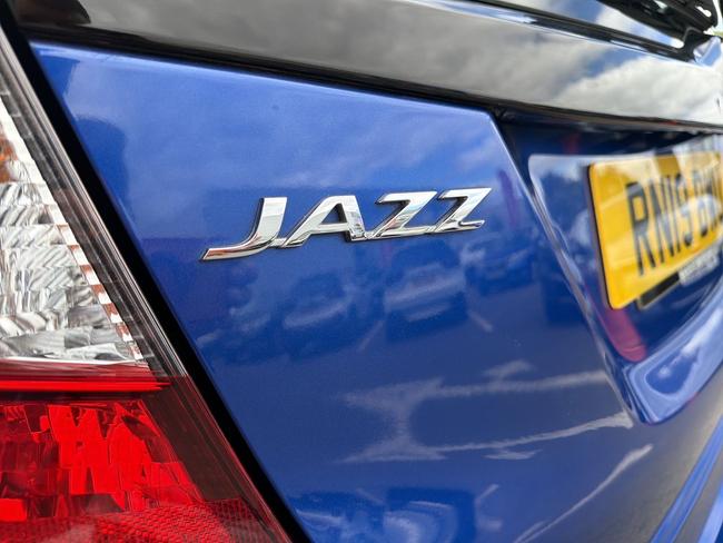 Honda Jazz Photo 37700110-1d26-4da3-886b-9283e61317bf.jpg