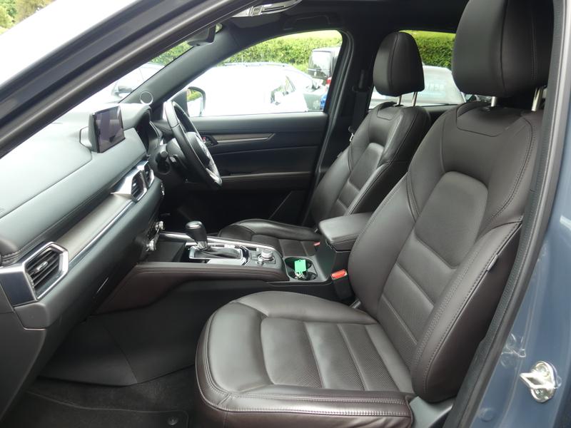 Mazda CX-5 Photo 378039f6-9e12-4b6b-bf6b-d965c56e111d.jpg