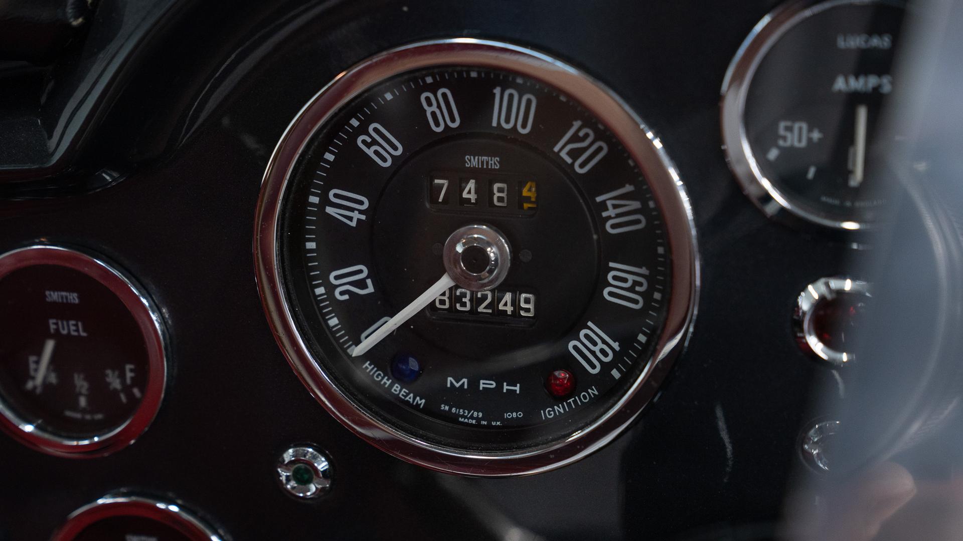 Aston Martin DB5 Photo 3788e94f-0e33-4daa-a9ca-d22be5b4b2f9.jpg