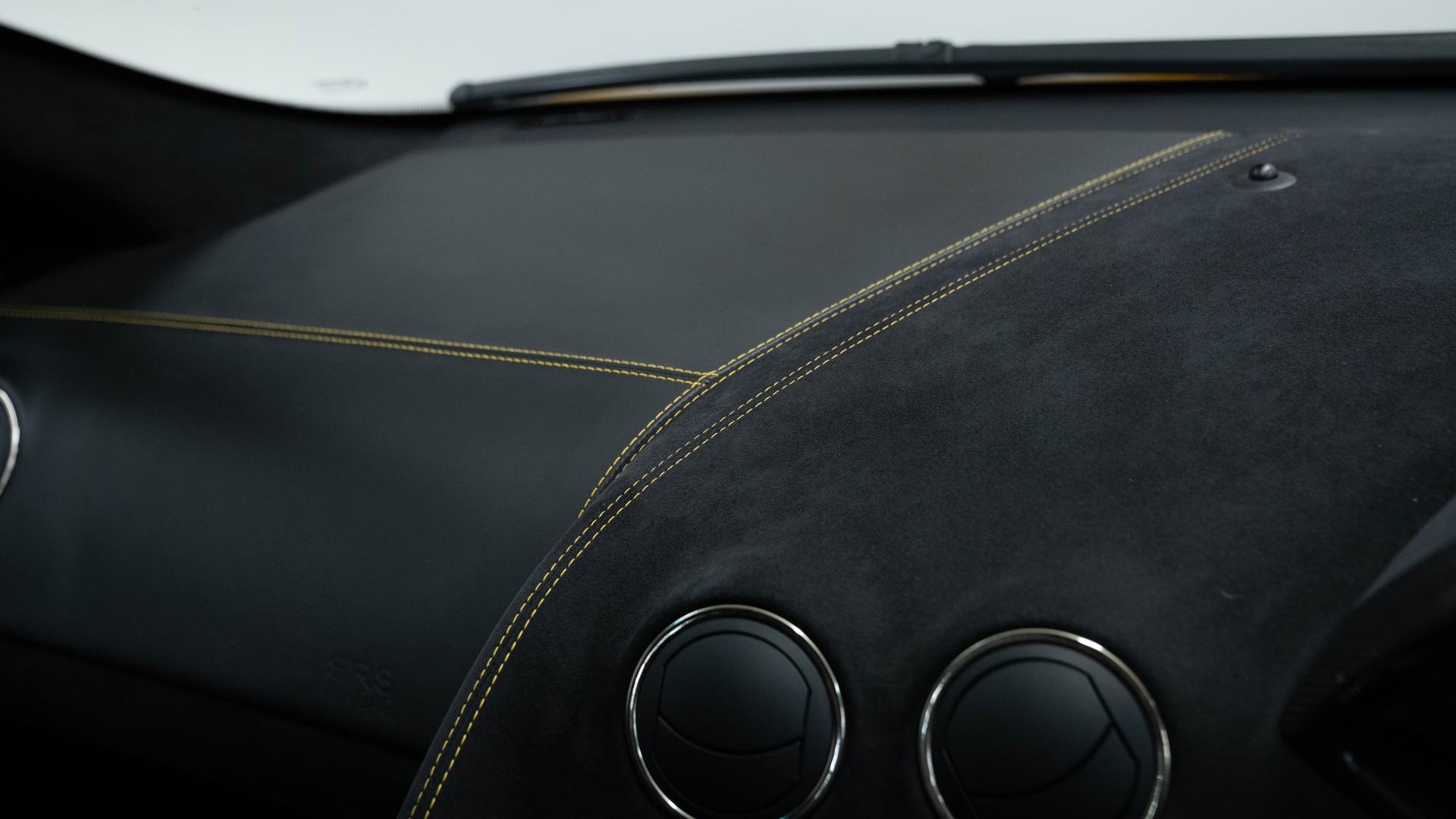 LAMBORGHINI Murcielago Photo 379f6b05-7386-4542-a4f6-652b6b645d85.jpg