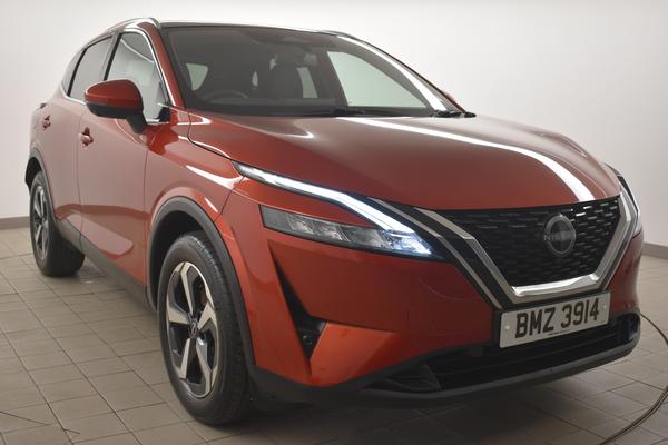 Used 2023 Nissan QASHQAI 1.3 DiG-T MH N-Connecta 5dr Red at SERE Motors