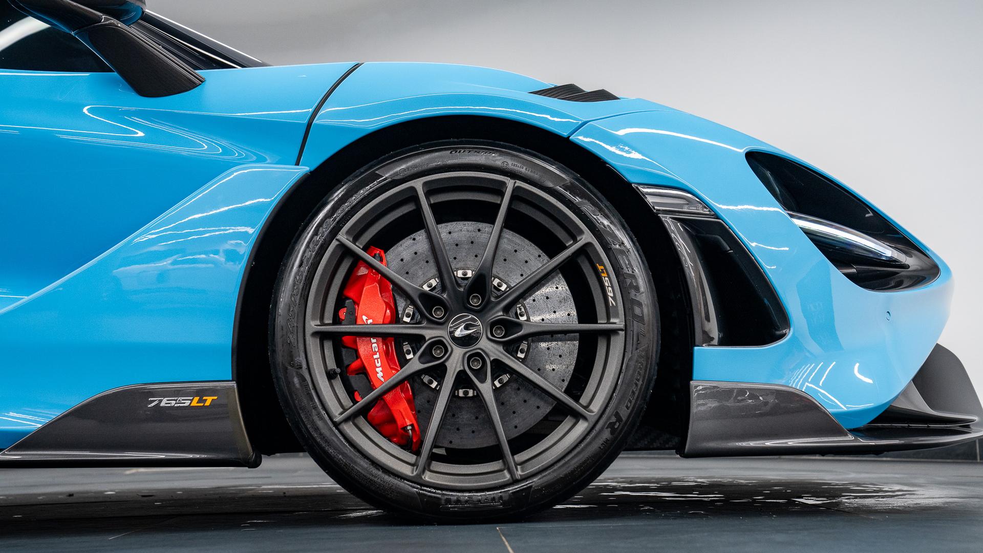 McLaren 765LT Photo 37afd555-6641-4f33-a96d-29e034d38f64.jpg