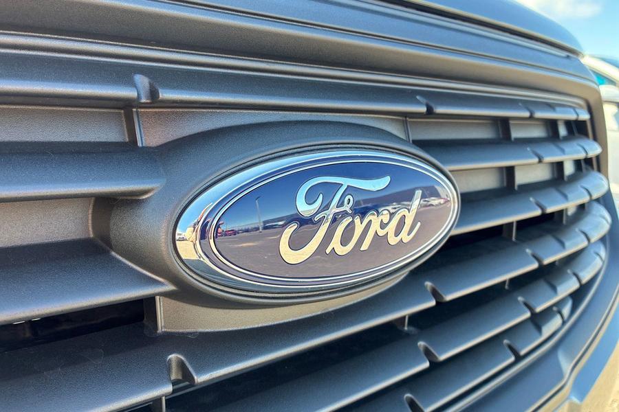 Ford CONNECT Photo 37c429a2-7cda-4d27-86cb-c6042d282a99.jpg