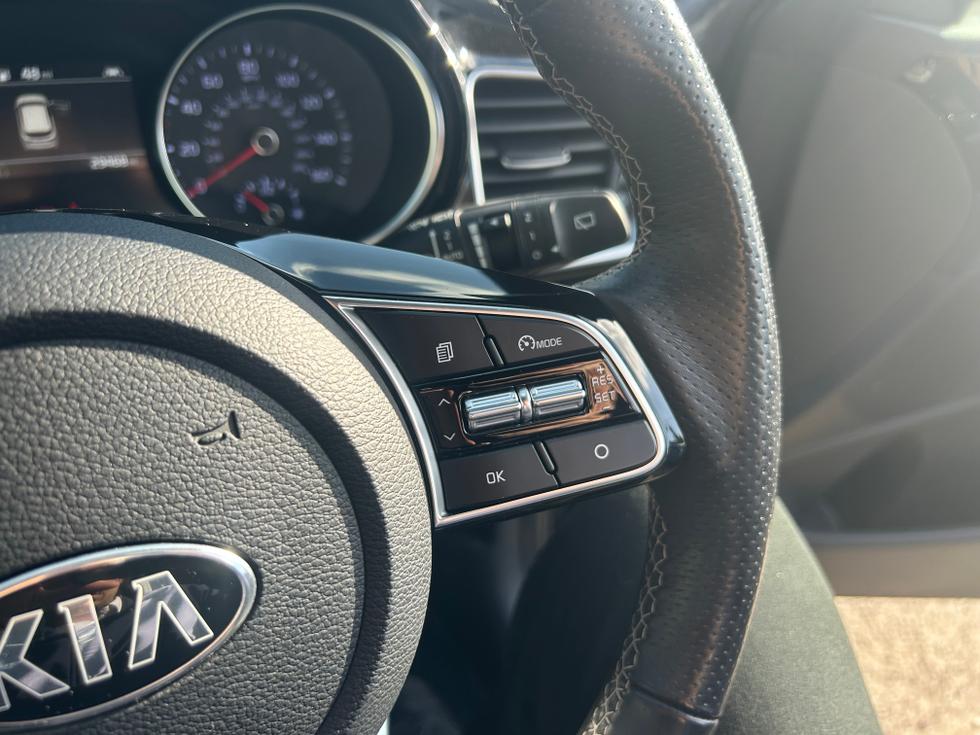 Kia ProCeed Photo 37c56f41-b6df-4fd8-a3a5-989a9219a464.jpeg