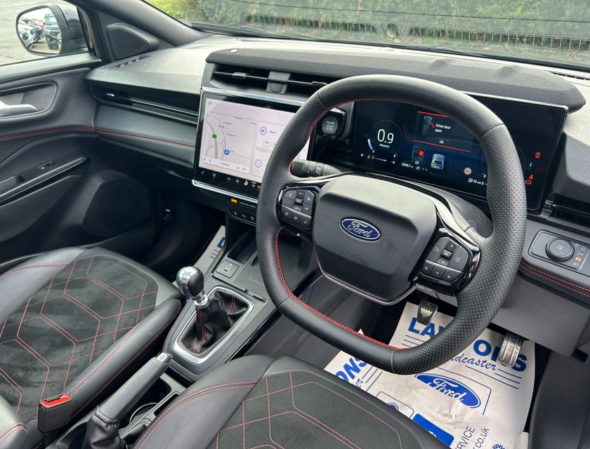 Ford Puma Photo 37cc9a8d-108d-448f-a273-615c4f87a4cd.jpg
