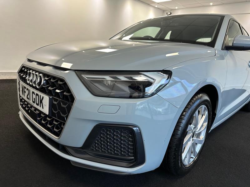 Audi A1 Photo 37cd16d6-632b-48af-aa73-add0c654d69f.jpg