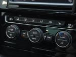 Volkswagen Golf Photo 20
