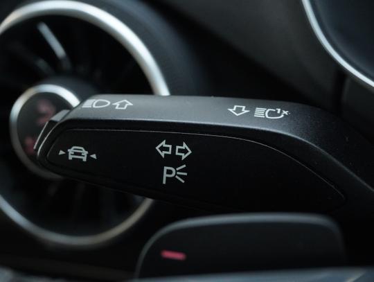 Audi TT Photo 37d21e4b-341b-46a1-8bf3-f9c72f2d66f5.jpg
