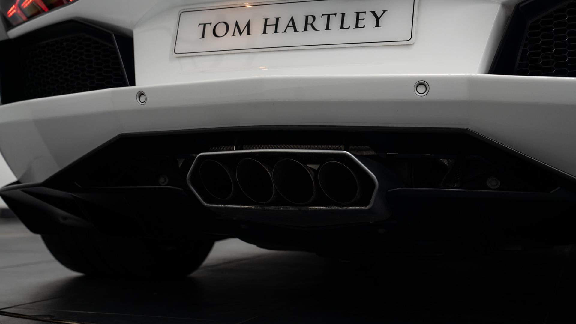 LAMBORGHINI Aventador Photo 37d9be0e-9035-4c12-b37d-1afdd14e6085.jpg