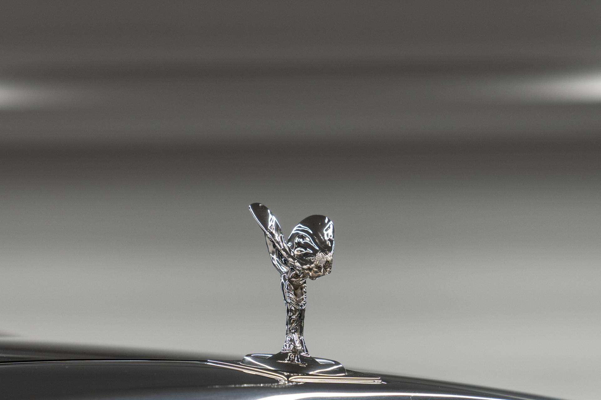 Rolls-Royce Phantom Photo 37dff2c2-72f0-4561-bc34-723440d2a4e0.jpg
