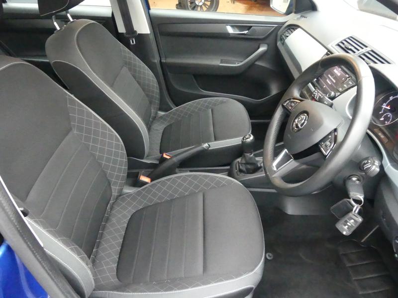 Skoda Fabia Photo 37e33a61-d899-4feb-88ca-5c822b9d042a.jpg