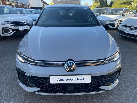 Volkswagen Golf Photo 37e72d1c-d9c8-48ad-9fe4-3359e35b8742.jpg