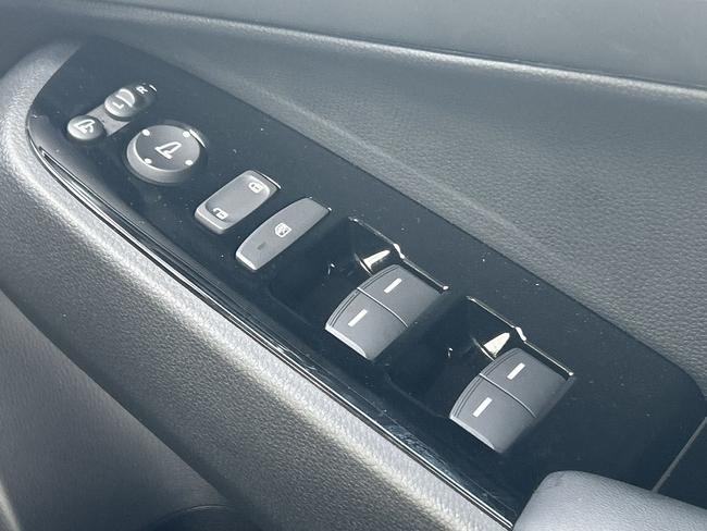 Honda HR-V Photo 37e73e8a-b524-424c-9b69-de72dd025b7c.jpg